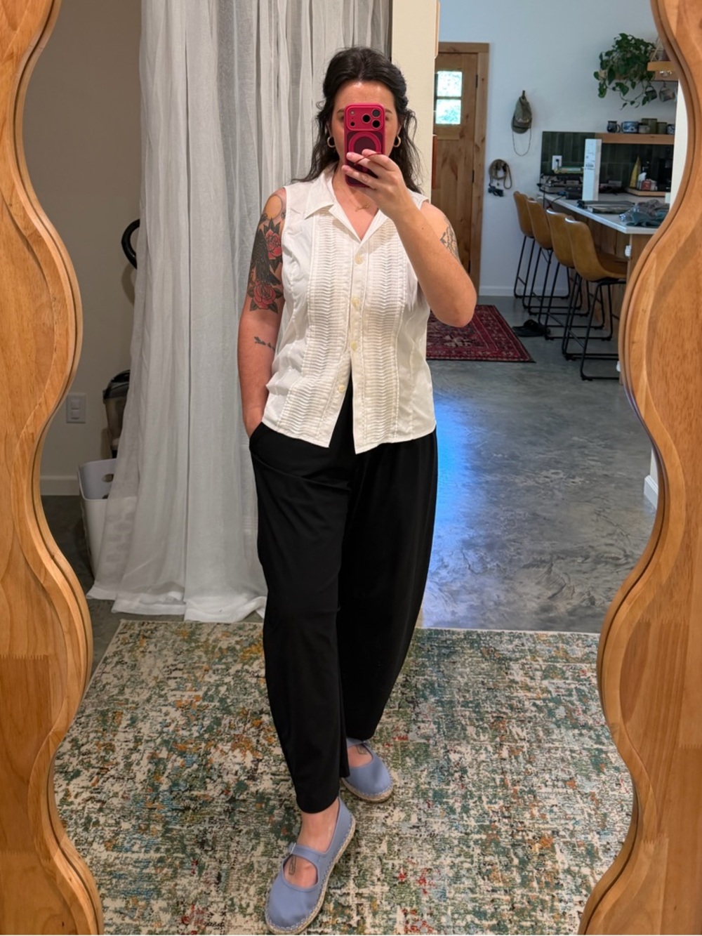 Liz Claiborne Textured White Sleeveless Button Up